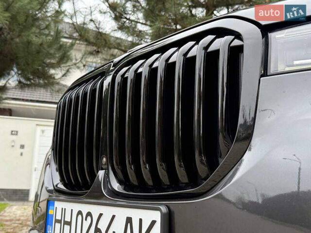 Серый БМВ X7, объемом двигателя 3 л и пробегом 148 тыс. км за 55000 $, фото 25 на Automoto.ua