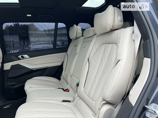 Сірий БМВ X7, об'ємом двигуна 2.99 л та пробігом 67 тис. км за 85900 $, фото 24 на Automoto.ua