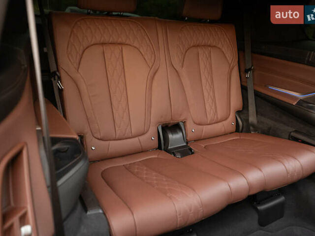 Серый БМВ X7, объемом двигателя 4.4 л и пробегом 78 тыс. км за 67500 $, фото 106 на Automoto.ua