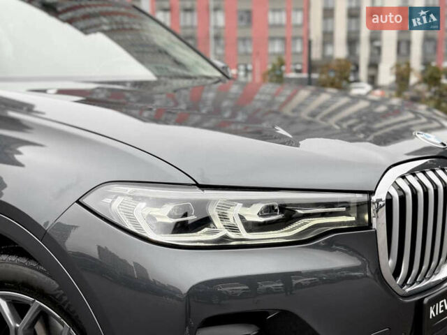 Серый БМВ X7, объемом двигателя 3 л и пробегом 90 тыс. км за 54900 $, фото 13 на Automoto.ua