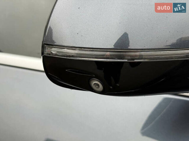 Серый БМВ X7, объемом двигателя 3 л и пробегом 90 тыс. км за 54900 $, фото 29 на Automoto.ua