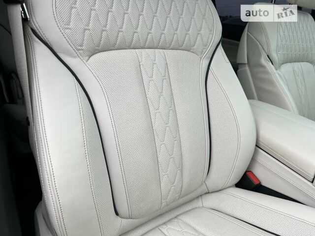 Сірий БМВ X7, об'ємом двигуна 2.99 л та пробігом 67 тис. км за 85900 $, фото 51 на Automoto.ua