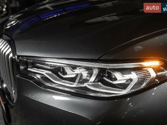 Серый БМВ X7, объемом двигателя 4.39 л и пробегом 53 тыс. км за 63900 $, фото 7 на Automoto.ua