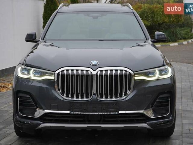 Серый БМВ X7, объемом двигателя 4.39 л и пробегом 118 тыс. км за 69999 $, фото 17 на Automoto.ua