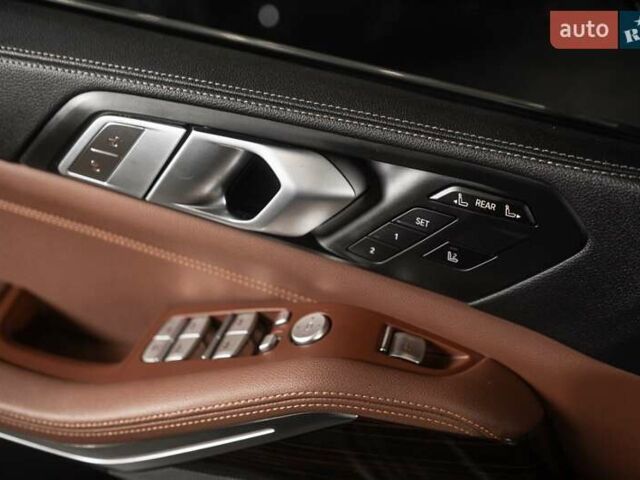 Серый БМВ X7, объемом двигателя 4.39 л и пробегом 53 тыс. км за 63900 $, фото 67 на Automoto.ua