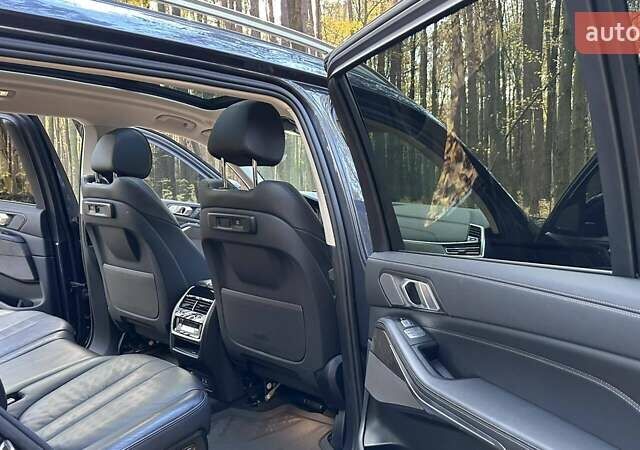 Сірий БМВ X7, об'ємом двигуна 3 л та пробігом 76 тис. км за 56500 $, фото 14 на Automoto.ua