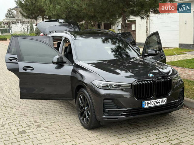 Серый БМВ X7, объемом двигателя 3 л и пробегом 148 тыс. км за 55000 $, фото 5 на Automoto.ua