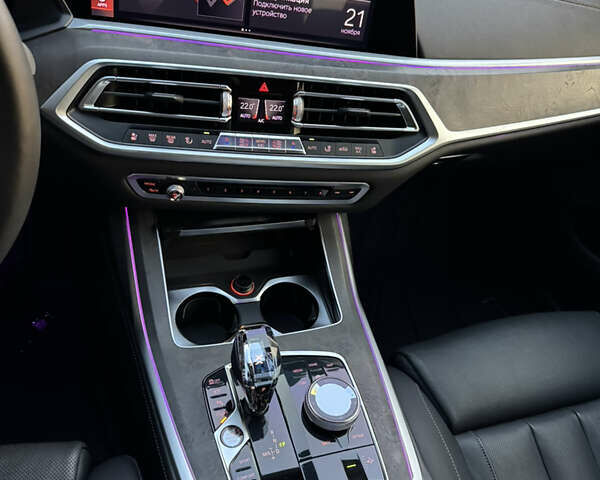 Серый БМВ X7, объемом двигателя 2.99 л и пробегом 140 тыс. км за 64500 $, фото 72 на Automoto.ua