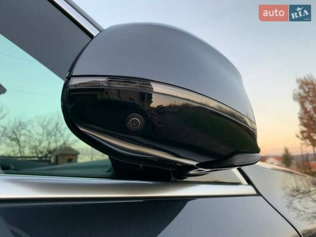 Серый БМВ X7, объемом двигателя 3 л и пробегом 147 тыс. км за 53800 $, фото 18 на Automoto.ua