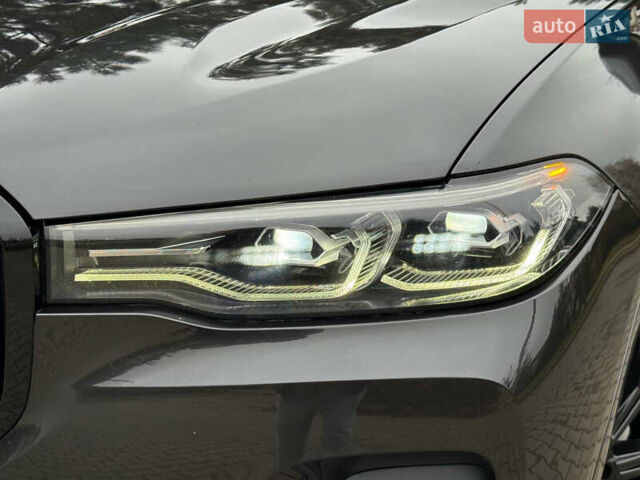 Серый БМВ X7, объемом двигателя 3 л и пробегом 148 тыс. км за 55000 $, фото 20 на Automoto.ua