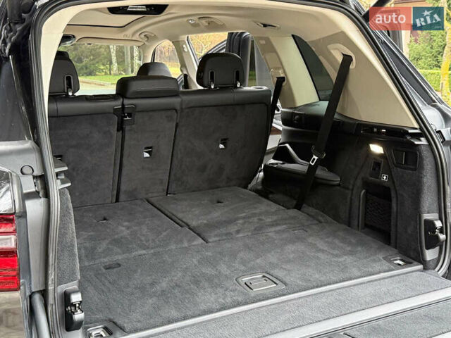 Серый БМВ X7, объемом двигателя 3 л и пробегом 148 тыс. км за 55000 $, фото 80 на Automoto.ua