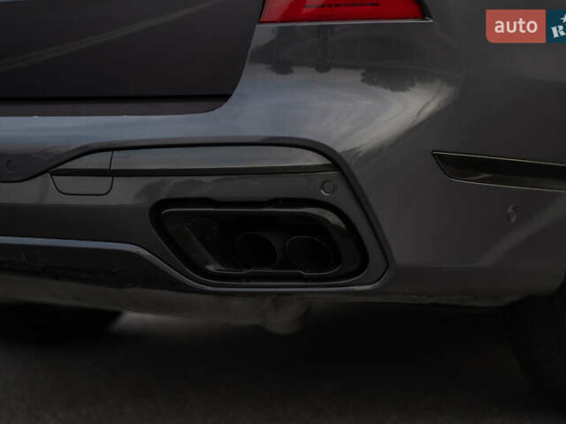 Серый БМВ X7, объемом двигателя 4.4 л и пробегом 78 тыс. км за 67500 $, фото 44 на Automoto.ua