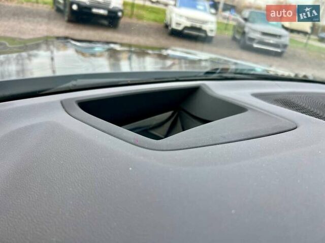 Серый БМВ X7, объемом двигателя 4.39 л и пробегом 128 тыс. км за 63000 $, фото 15 на Automoto.ua