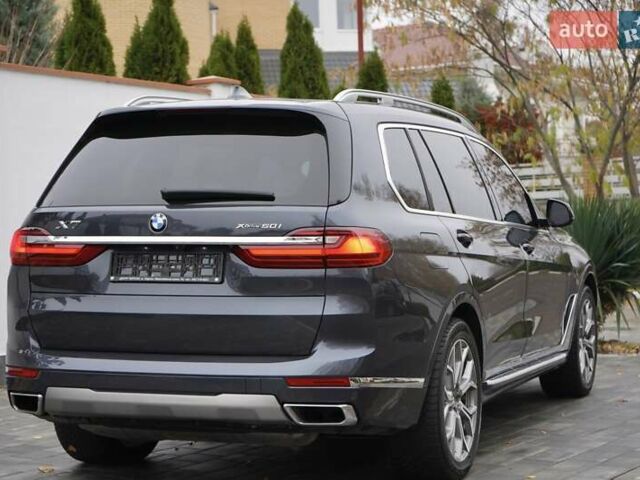 Серый БМВ X7, объемом двигателя 4.39 л и пробегом 118 тыс. км за 69999 $, фото 11 на Automoto.ua