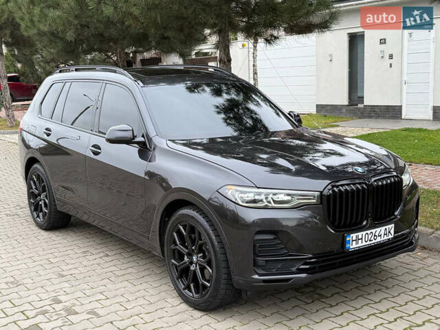 Серый БМВ X7, объемом двигателя 3 л и пробегом 148 тыс. км за 55000 $, фото 61 на Automoto.ua