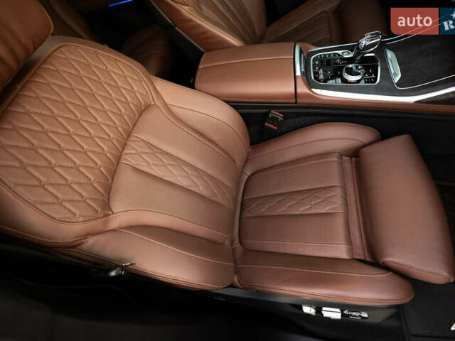 Серый БМВ X7, объемом двигателя 4.4 л и пробегом 78 тыс. км за 67500 $, фото 88 на Automoto.ua