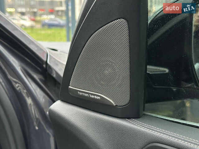 Серый БМВ X7, объемом двигателя 3 л и пробегом 90 тыс. км за 54900 $, фото 65 на Automoto.ua