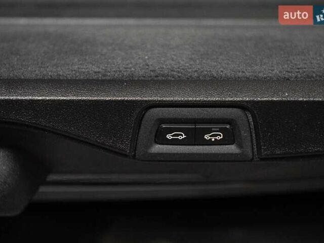 Серый БМВ X7, объемом двигателя 4.39 л и пробегом 53 тыс. км за 63900 $, фото 103 на Automoto.ua