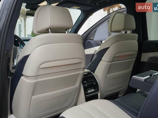 Серый БМВ X7, объемом двигателя 4.39 л и пробегом 118 тыс. км за 69999 $, фото 42 на Automoto.ua