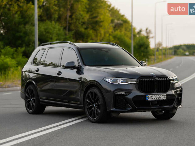 Серый БМВ X7, объемом двигателя 4.4 л и пробегом 78 тыс. км за 67500 $, фото 2 на Automoto.ua