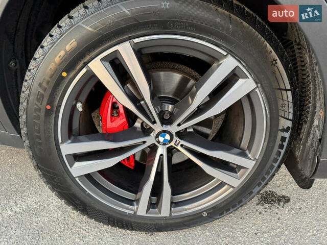 Серый БМВ X7, объемом двигателя 2.99 л и пробегом 140 тыс. км за 64500 $, фото 19 на Automoto.ua