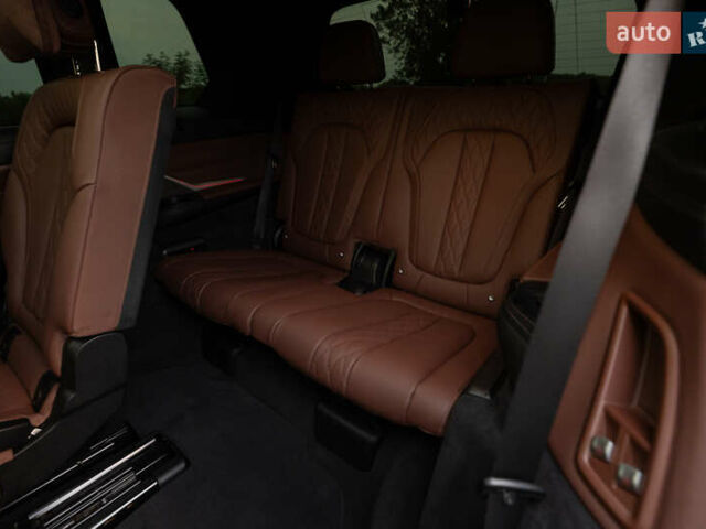 Серый БМВ X7, объемом двигателя 4.4 л и пробегом 78 тыс. км за 67500 $, фото 105 на Automoto.ua