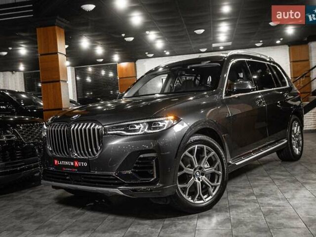 Серый БМВ X7, объемом двигателя 4.39 л и пробегом 53 тыс. км за 63900 $, фото 18 на Automoto.ua