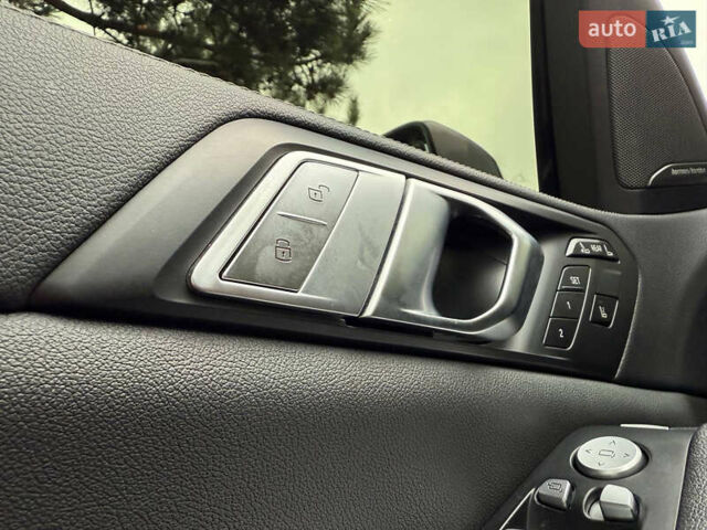 Серый БМВ X7, объемом двигателя 3 л и пробегом 148 тыс. км за 55000 $, фото 118 на Automoto.ua