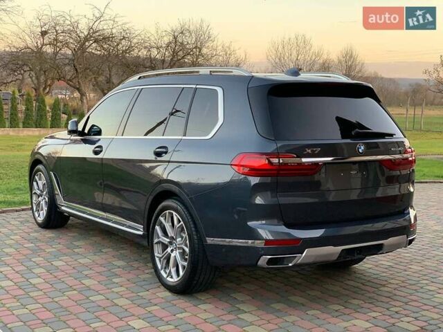 Серый БМВ X7, объемом двигателя 3 л и пробегом 147 тыс. км за 53800 $, фото 1 на Automoto.ua
