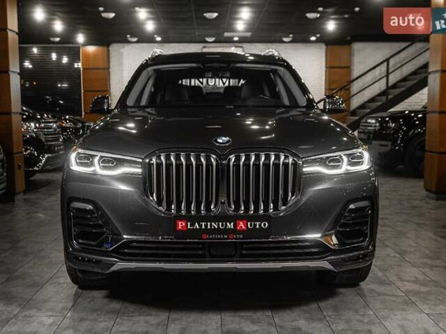 Серый БМВ X7, объемом двигателя 4.39 л и пробегом 53 тыс. км за 63900 $, фото 94 на Automoto.ua
