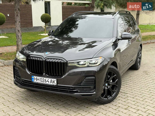 Серый БМВ X7, объемом двигателя 3 л и пробегом 148 тыс. км за 55000 $, фото 1 на Automoto.ua