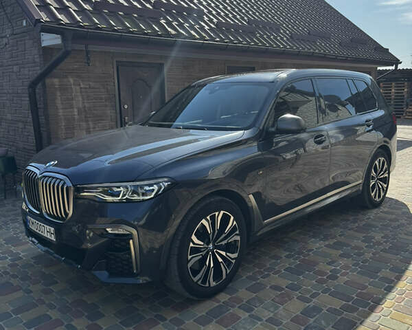 Серый БМВ X7, объемом двигателя 2.99 л и пробегом 126 тыс. км за 81000 $, фото 2 на Automoto.ua