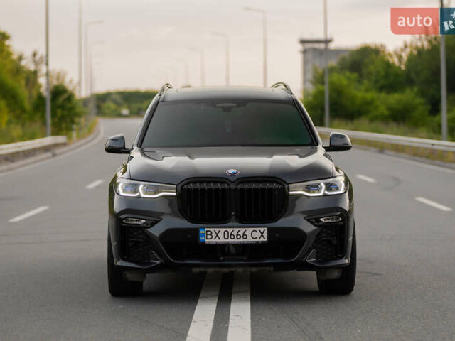 Серый БМВ X7, объемом двигателя 4.4 л и пробегом 78 тыс. км за 67500 $, фото 9 на Automoto.ua