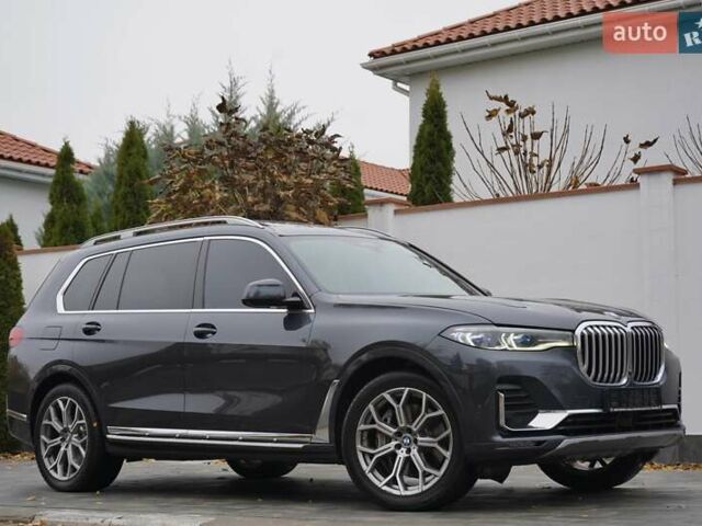 Серый БМВ X7, объемом двигателя 4.39 л и пробегом 118 тыс. км за 69999 $, фото 5 на Automoto.ua