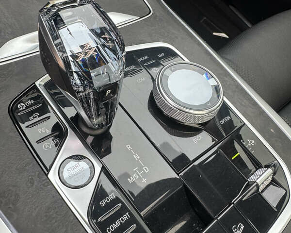 Серый БМВ X7, объемом двигателя 2.99 л и пробегом 140 тыс. км за 63500 $, фото 35 на Automoto.ua