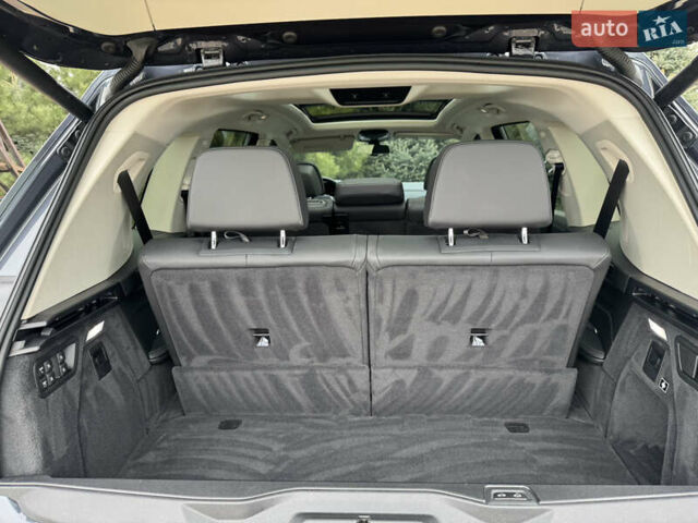 Серый БМВ X7, объемом двигателя 2.99 л и пробегом 140 тыс. км за 63500 $, фото 48 на Automoto.ua