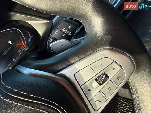 Серый БМВ X7, объемом двигателя 3 л и пробегом 147 тыс. км за 50900 $, фото 69 на Automoto.ua