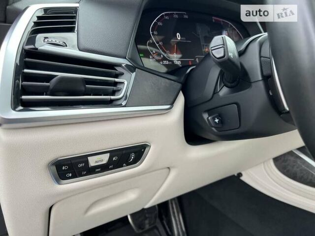 Сірий БМВ X7, об'ємом двигуна 2.99 л та пробігом 67 тис. км за 85900 $, фото 18 на Automoto.ua