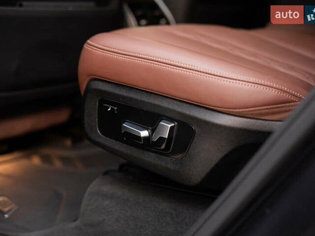 Серый БМВ X7, объемом двигателя 4.4 л и пробегом 78 тыс. км за 67500 $, фото 116 на Automoto.ua