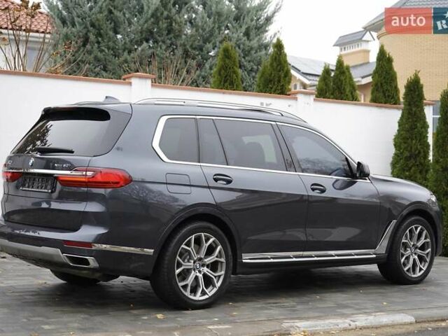 Серый БМВ X7, объемом двигателя 4.39 л и пробегом 118 тыс. км за 69999 $, фото 16 на Automoto.ua