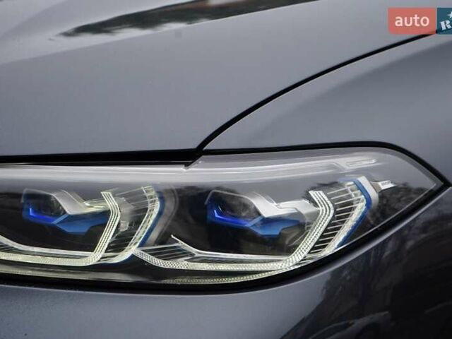 Серый БМВ X7, объемом двигателя 4.39 л и пробегом 118 тыс. км за 69999 $, фото 21 на Automoto.ua