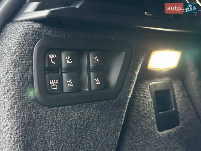 Серый БМВ X7, объемом двигателя 3 л и пробегом 90 тыс. км за 54900 $, фото 63 на Automoto.ua