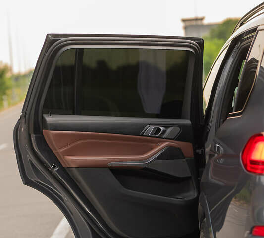 Серый БМВ X7, объемом двигателя 4.4 л и пробегом 78 тыс. км за 67500 $, фото 62 на Automoto.ua