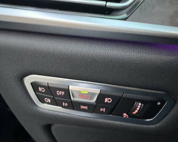 Серый БМВ X7, объемом двигателя 2.99 л и пробегом 140 тыс. км за 64500 $, фото 70 на Automoto.ua