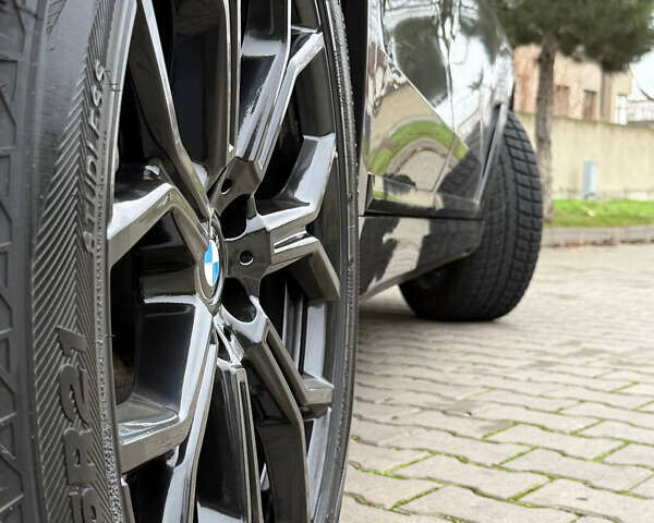 Серый БМВ X7, объемом двигателя 3 л и пробегом 148 тыс. км за 55000 $, фото 40 на Automoto.ua