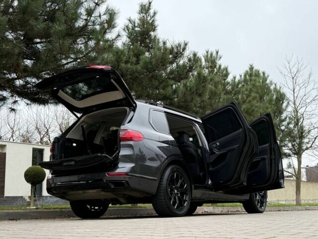Серый БМВ X7, объемом двигателя 3 л и пробегом 140 тыс. км за 55000 $, фото 14 на Automoto.ua