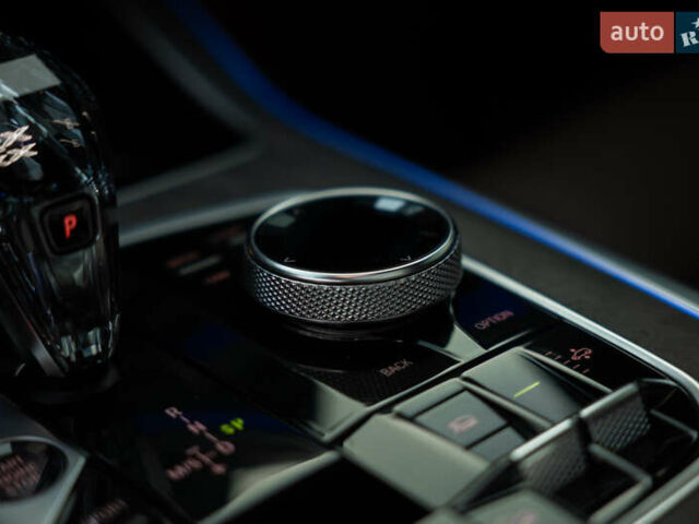 Серый БМВ X7, объемом двигателя 4.4 л и пробегом 78 тыс. км за 67500 $, фото 126 на Automoto.ua