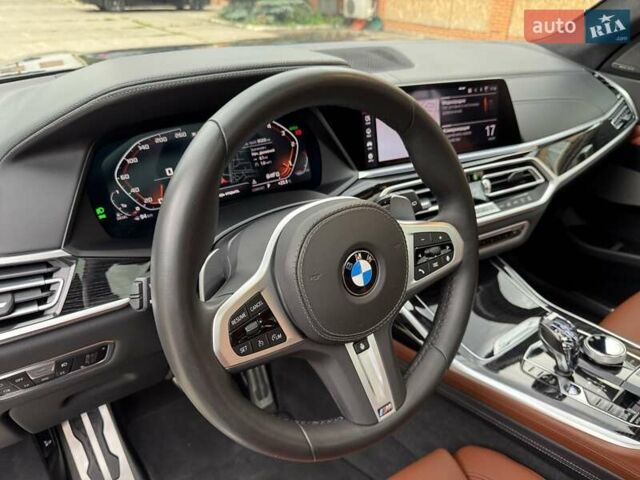 Серый БМВ X7, объемом двигателя 2.99 л и пробегом 95 тыс. км за 77000 $, фото 42 на Automoto.ua