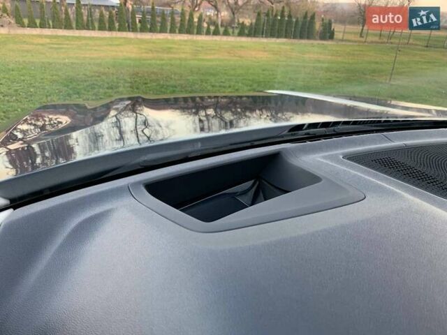 Серый БМВ X7, объемом двигателя 3 л и пробегом 147 тыс. км за 53800 $, фото 27 на Automoto.ua
