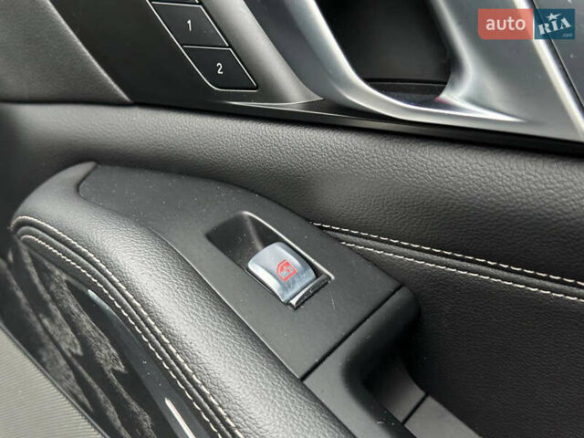 Серый БМВ X7, объемом двигателя 3 л и пробегом 90 тыс. км за 54900 $, фото 66 на Automoto.ua